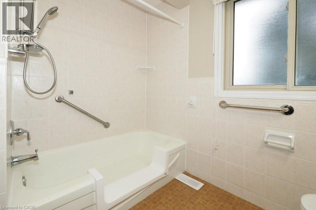 15 Niagara Road, Kitchener, Ontario  N2B 1T1 - Photo 28 - 40772984