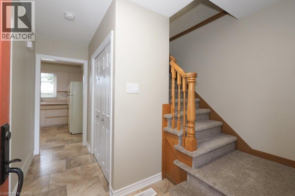 15 Niagara Road, Kitchener, Ontario  N2B 1T1 - Photo 5 - 40772984