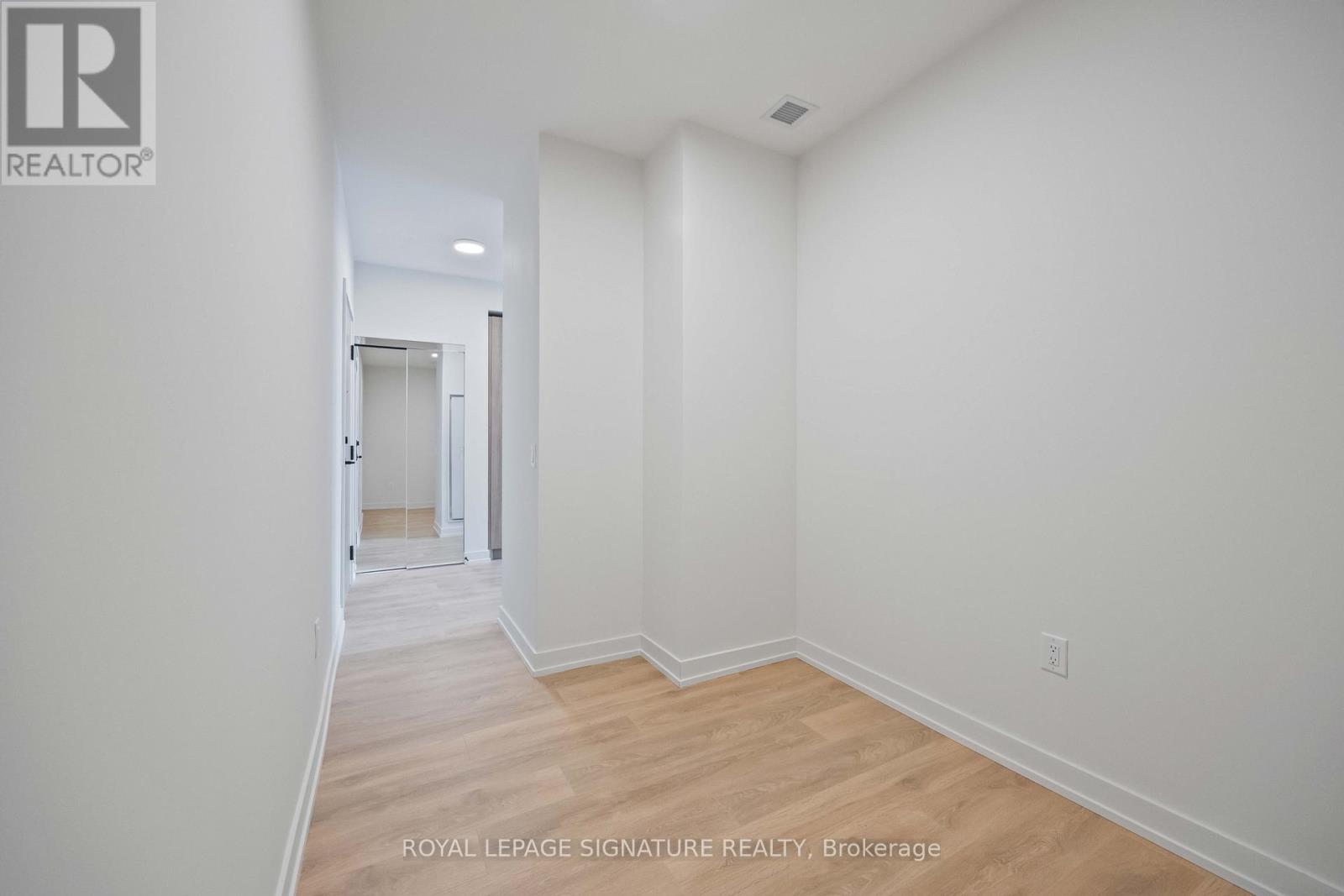 1505 - 181 Sterling Road, Toronto, Ontario  M6R 0B2 - Photo 12 - C12470981