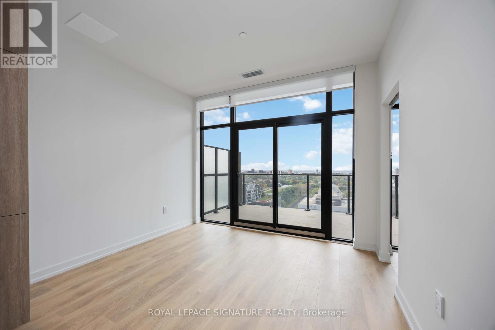 1505 - 181 Sterling Road, Toronto, Ontario  M6R 0B2 - Photo 2 - C12470981