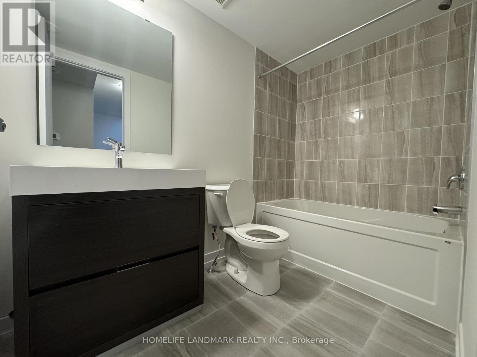 #208 - 1865 Pickering Parkway, Pickering, Ontario  L1V 0H2 - Photo 7 - E12470980