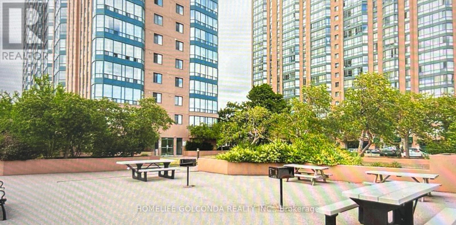 2116 - 155 Hillcrest Avenue E, Mississauga, Ontario  L5B 3Z2 - Photo 20 - W12470977