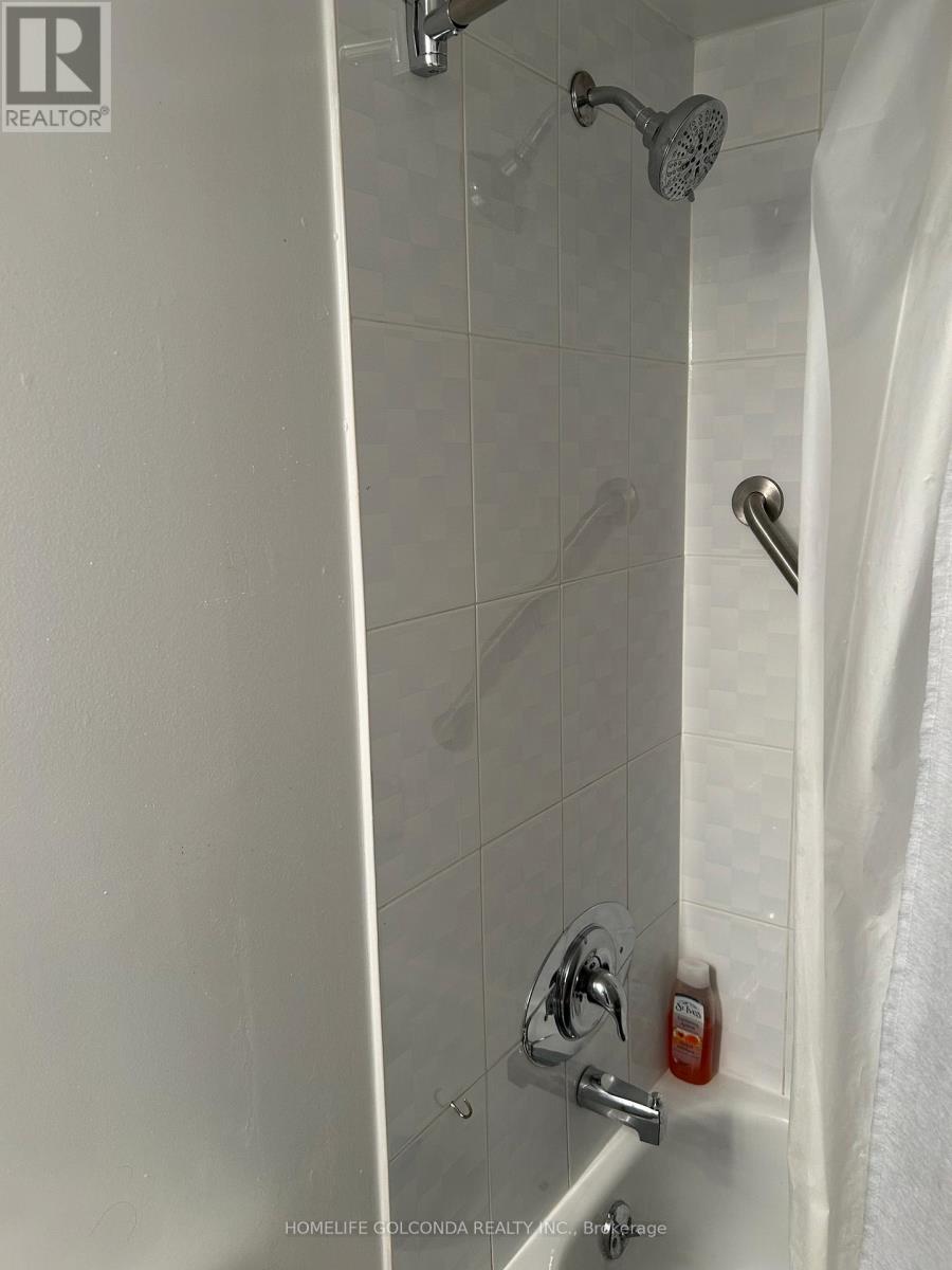 2116 - 155 Hillcrest Avenue E, Mississauga, Ontario  L5B 3Z2 - Photo 24 - W12470977