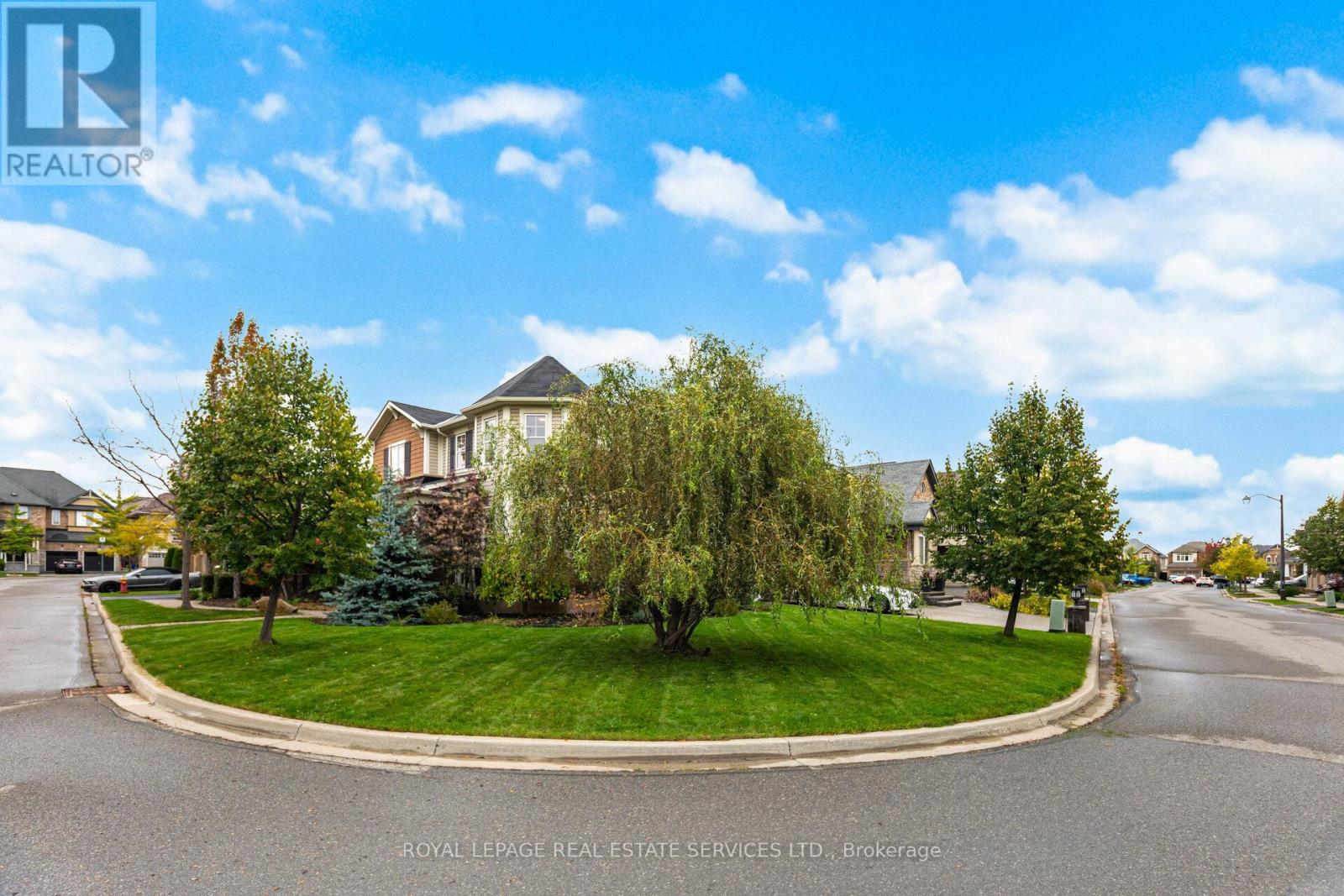 444 Coombs Court, Milton, Ontario  L9T 7N5 - Photo 5 - W12470979