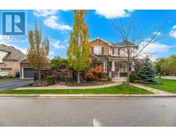 444 COOMBS COURT, Milton, Ontario