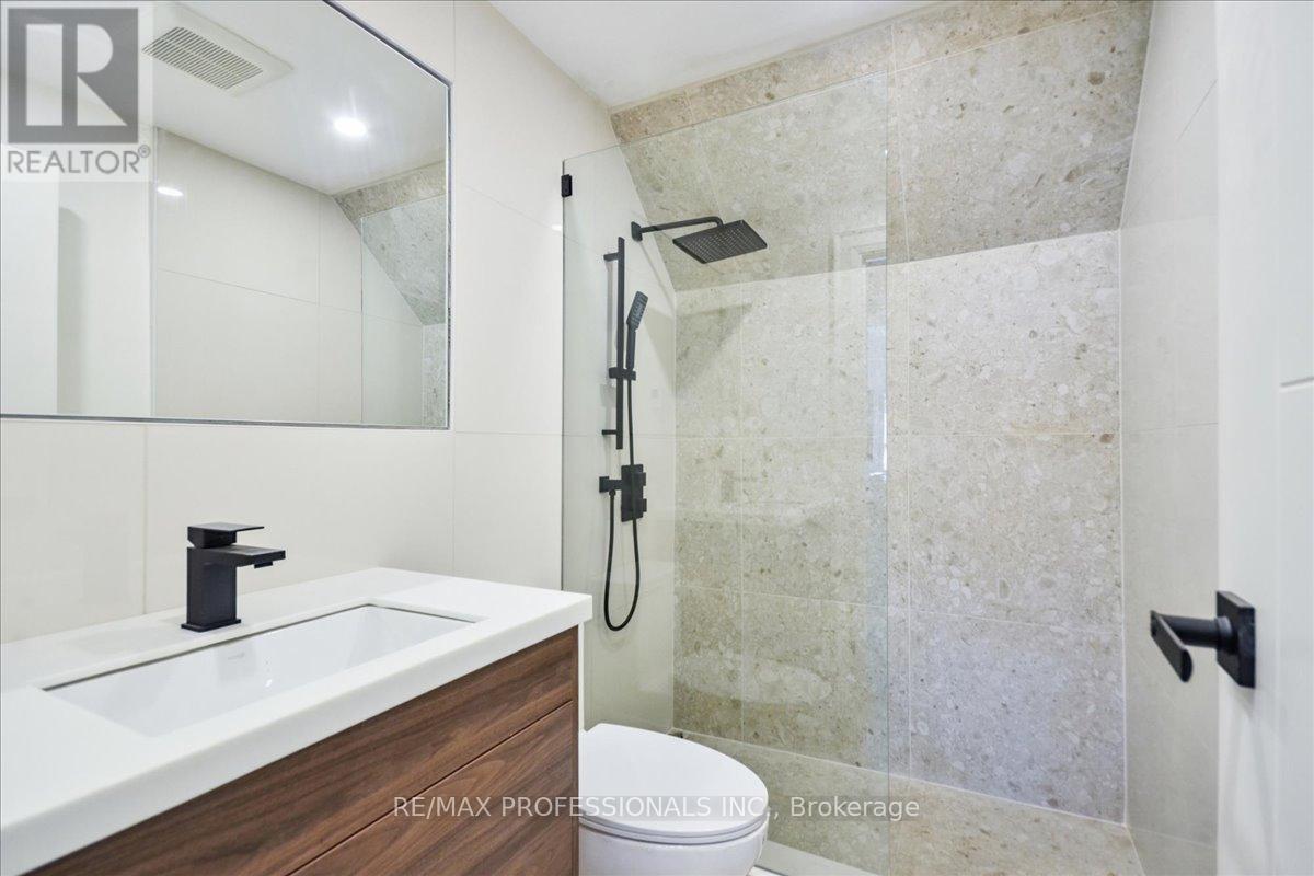 3rd Floor - 134 Argyle Street, Toronto, Ontario  M6J 1N9 - Photo 10 - C12470990
