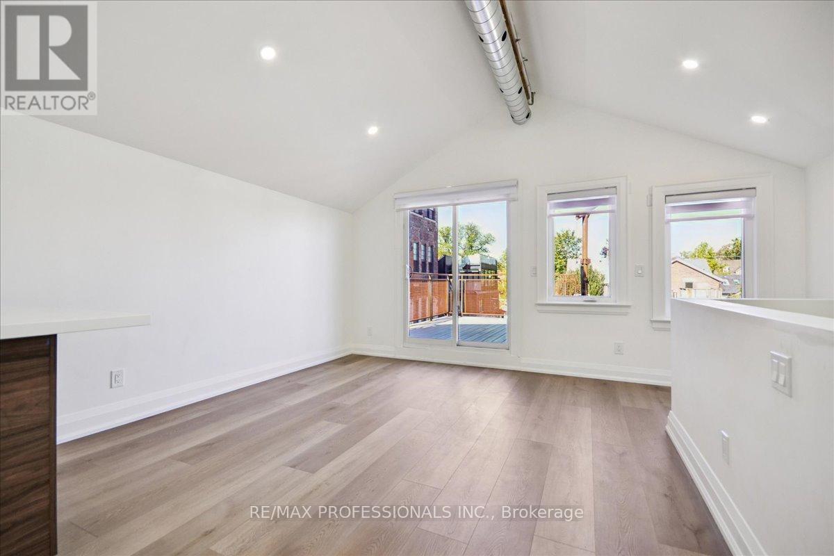 3rd Floor - 134 Argyle Street, Toronto, Ontario  M6J 1N9 - Photo 2 - C12470990