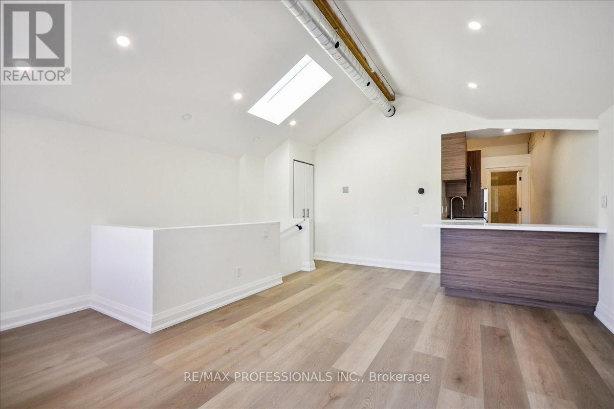 3rd Floor - 134 Argyle Street, Toronto, Ontario  M6J 1N9 - Photo 8 - C12470990