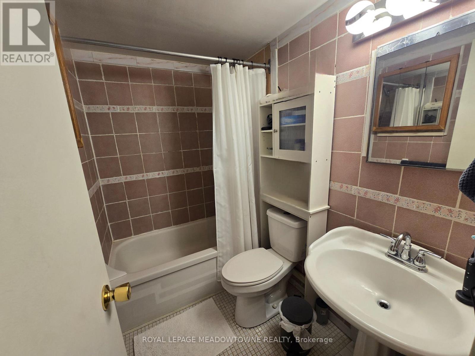 103 - 40 Homewood Avenue, Toronto, Ontario  M4Y 2K2 - Photo 5 - C12470994