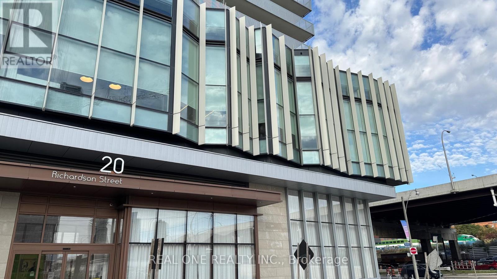2501 - 20 Richardson Street, Toronto, Ontario  M5A 0S6 - Photo 2 - C12470997