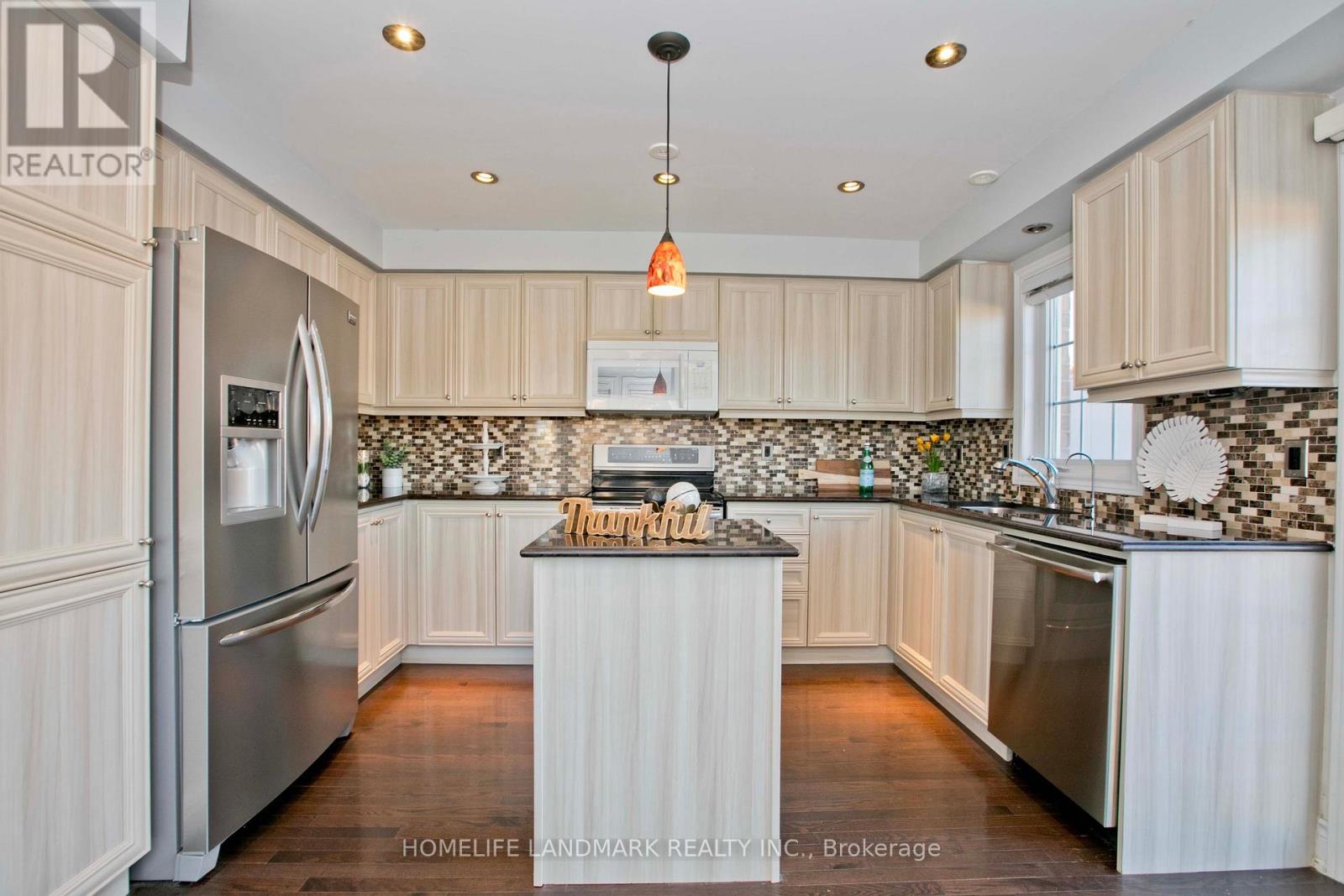 2 Percy Reesor Street, Markham, Ontario  L6C 0M7 - Photo 12 - N12470989