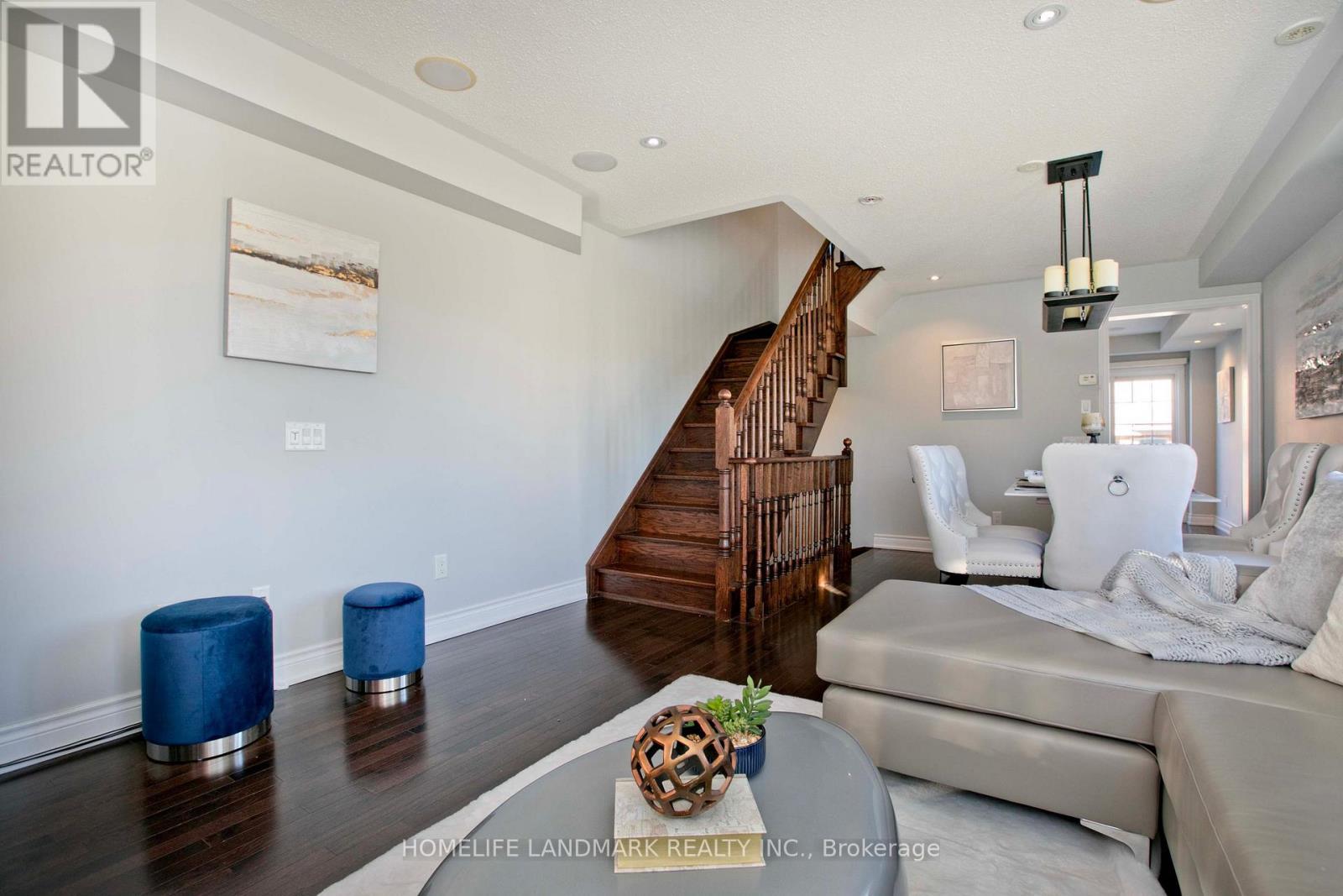 2 Percy Reesor Street, Markham, Ontario  L6C 0M7 - Photo 19 - N12470989