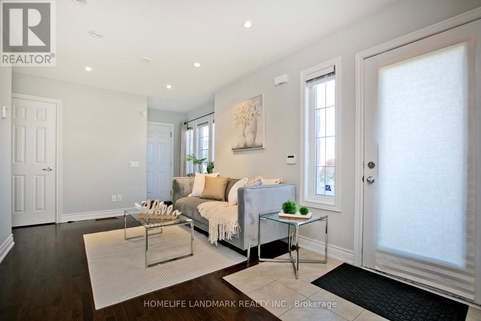2 Percy Reesor Street, Markham, Ontario  L6C 0M7 - Photo 2 - N12470989