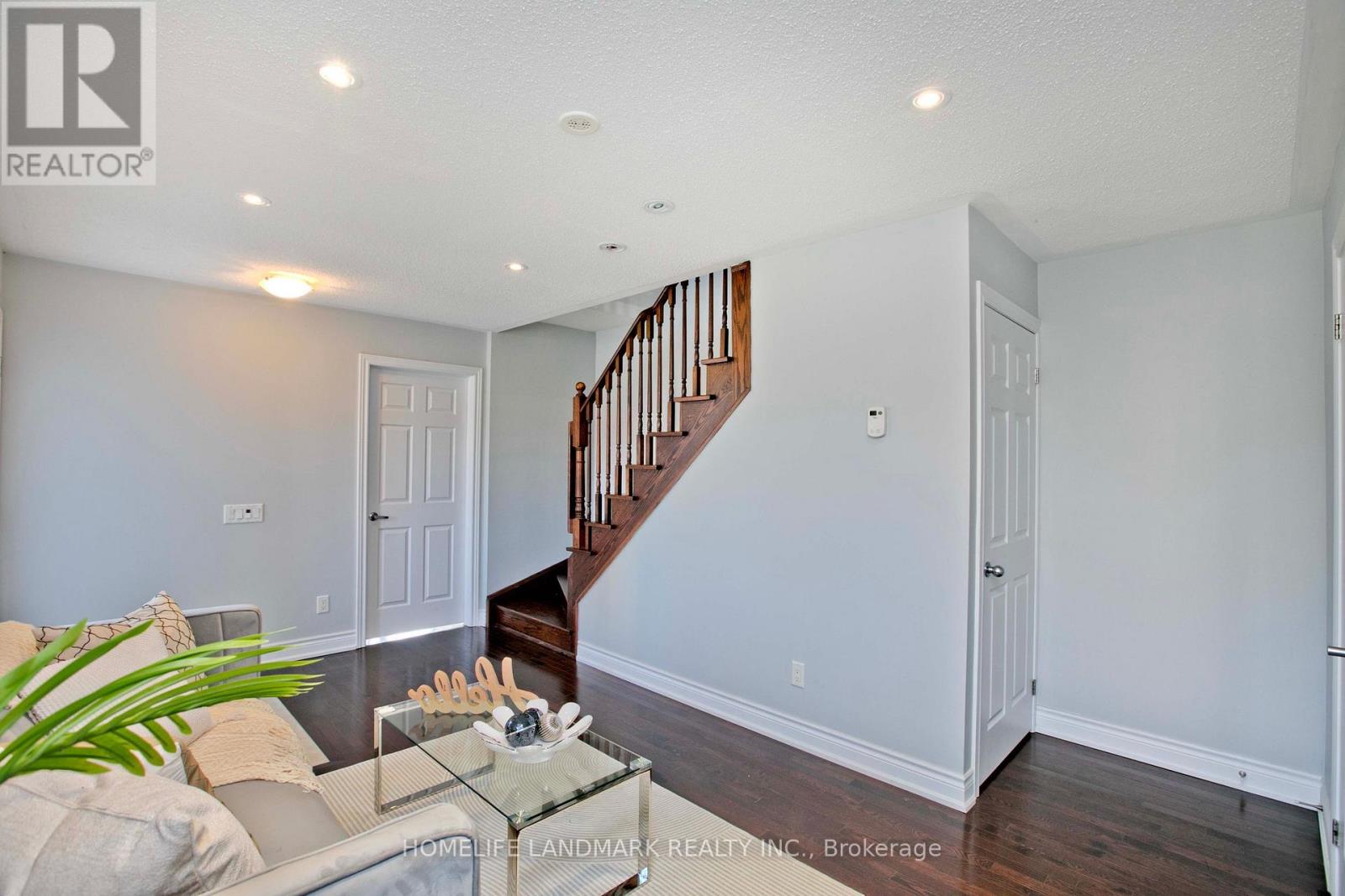 2 Percy Reesor Street, Markham, Ontario  L6C 0M7 - Photo 5 - N12470989