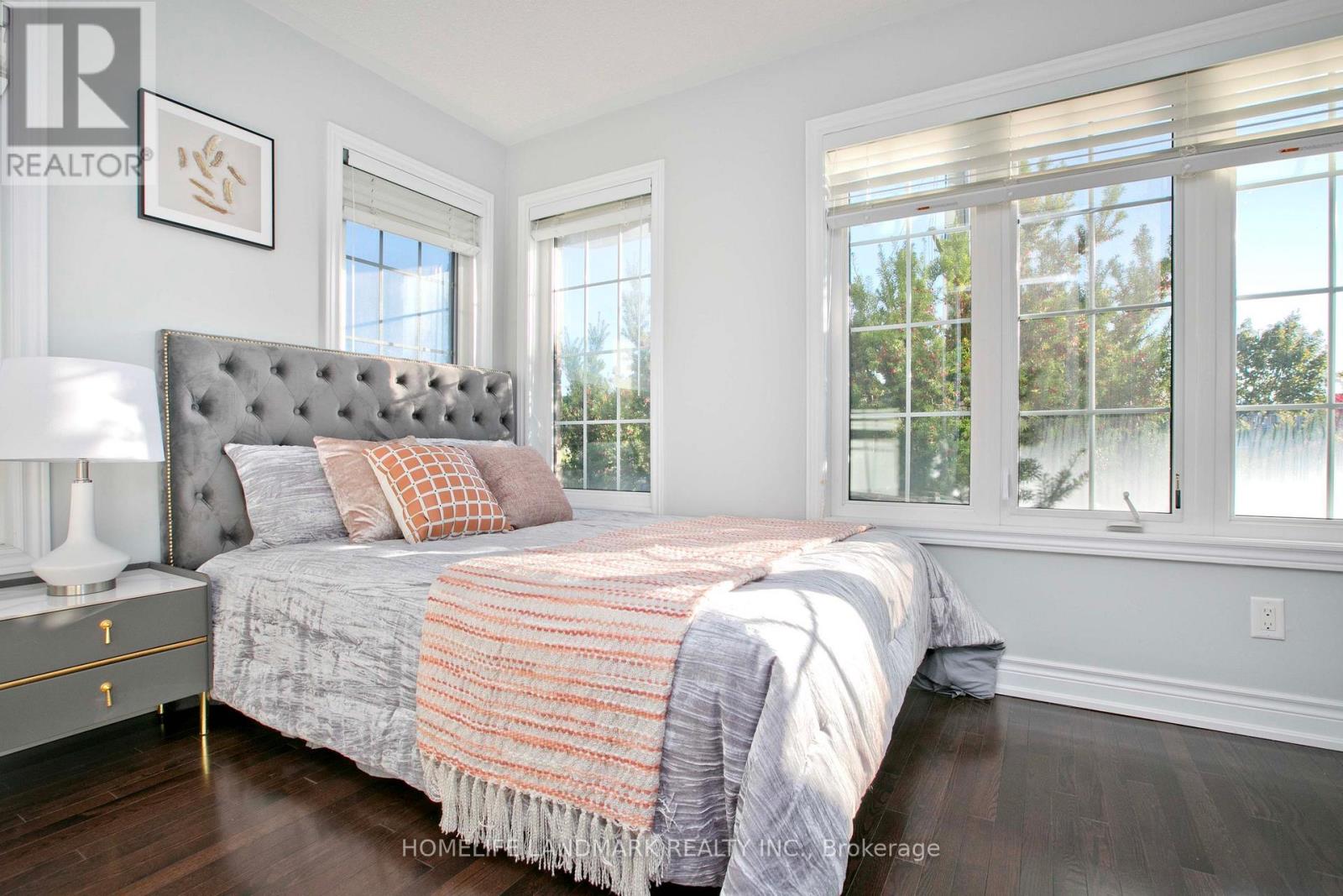 2 Percy Reesor Street, Markham, Ontario  L6C 0M7 - Photo 7 - N12470989