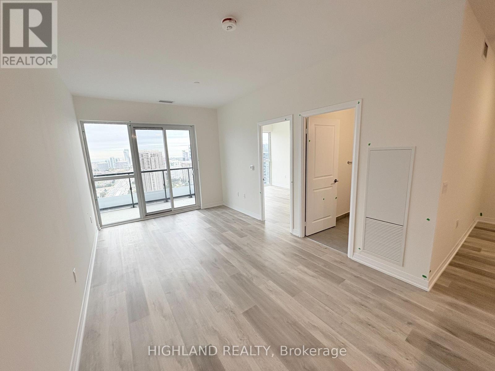 2803 - 15 Watergarden Drive, Mississauga, Ontario  L5R 0H4 - Photo 6 - W12470987