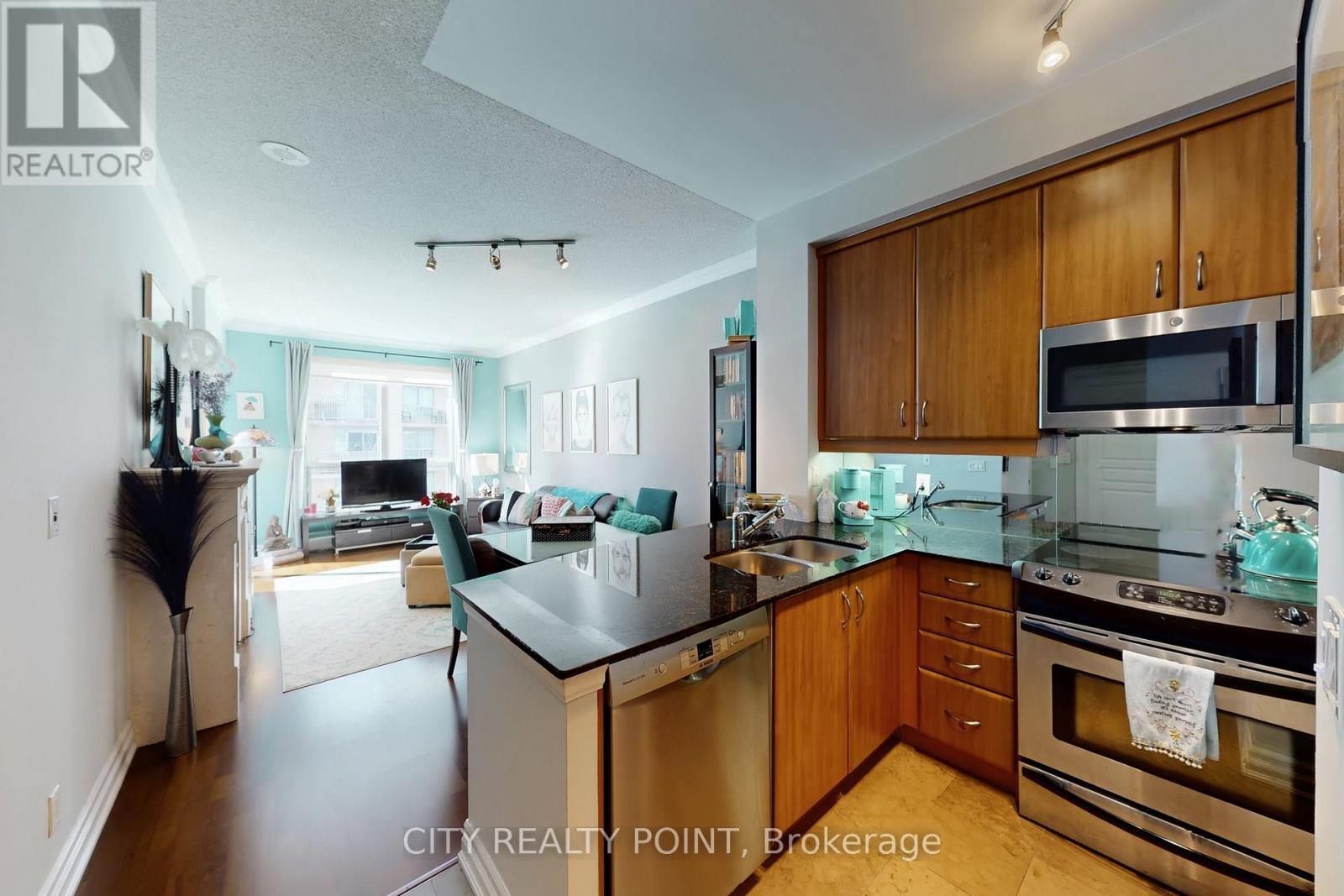 1006 - 2087 Lake Shore Boulevard W, Toronto, Ontario  M8V 4G3 - Photo 11 - W12470992