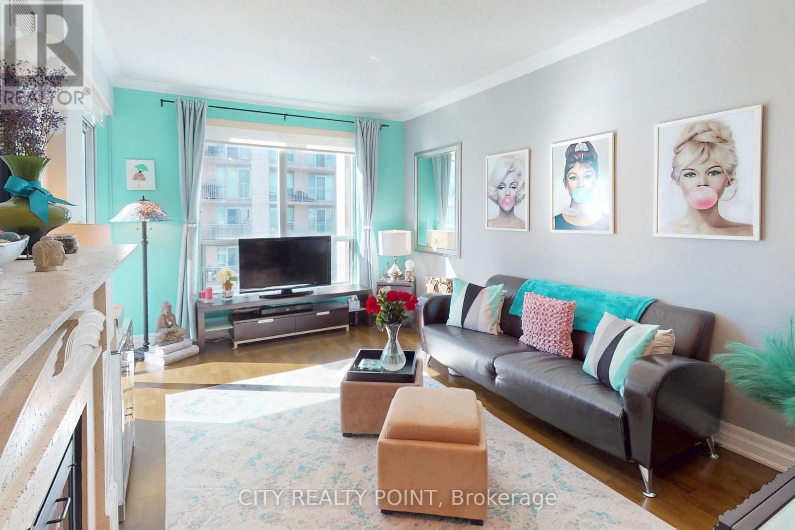 1006 - 2087 Lake Shore Boulevard W, Toronto, Ontario  M8V 4G3 - Photo 4 - W12470992