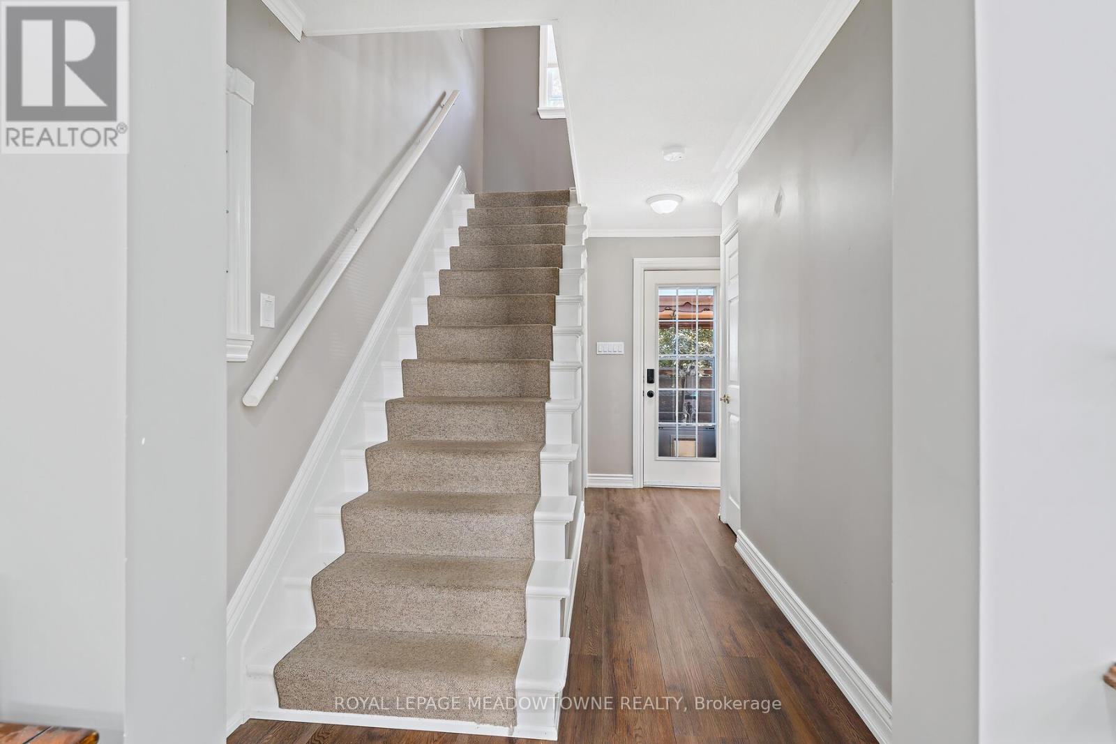 7 Temple Road, Halton Hills, Ontario  L7G 3J6 - Photo 16 - W12471001