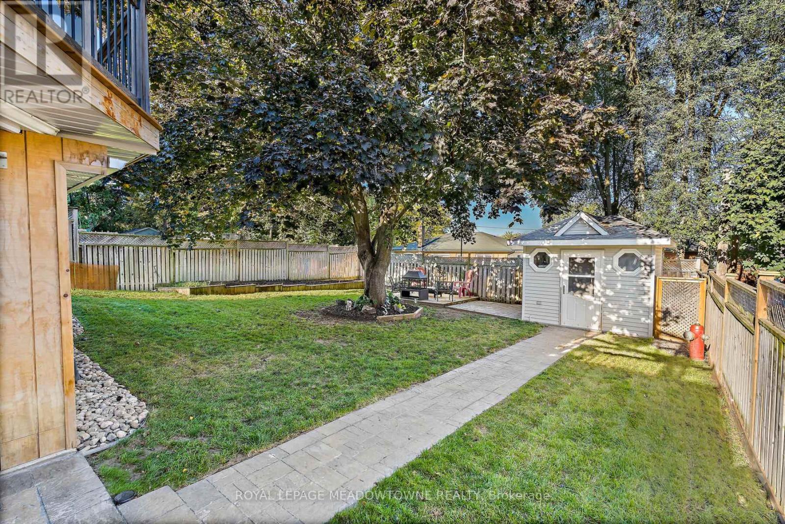 7 Temple Road, Halton Hills, Ontario  L7G 3J6 - Photo 36 - W12471001