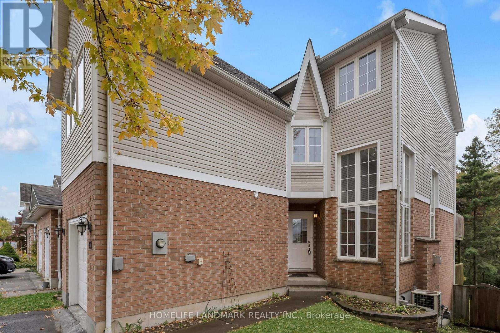 451 Laurel Gate Drive, Waterloo, Ontario  N2T 2S5 - Photo 3 - X12470998