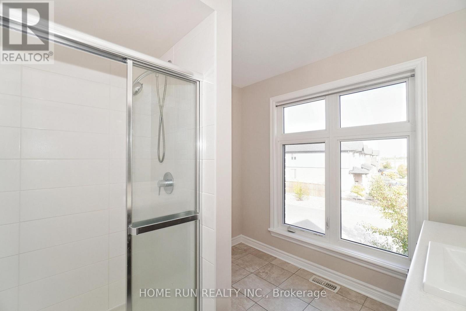 172 Larimar Circle, Ottawa, Ontario  K1X 0B6 - Photo 22 - X12471006