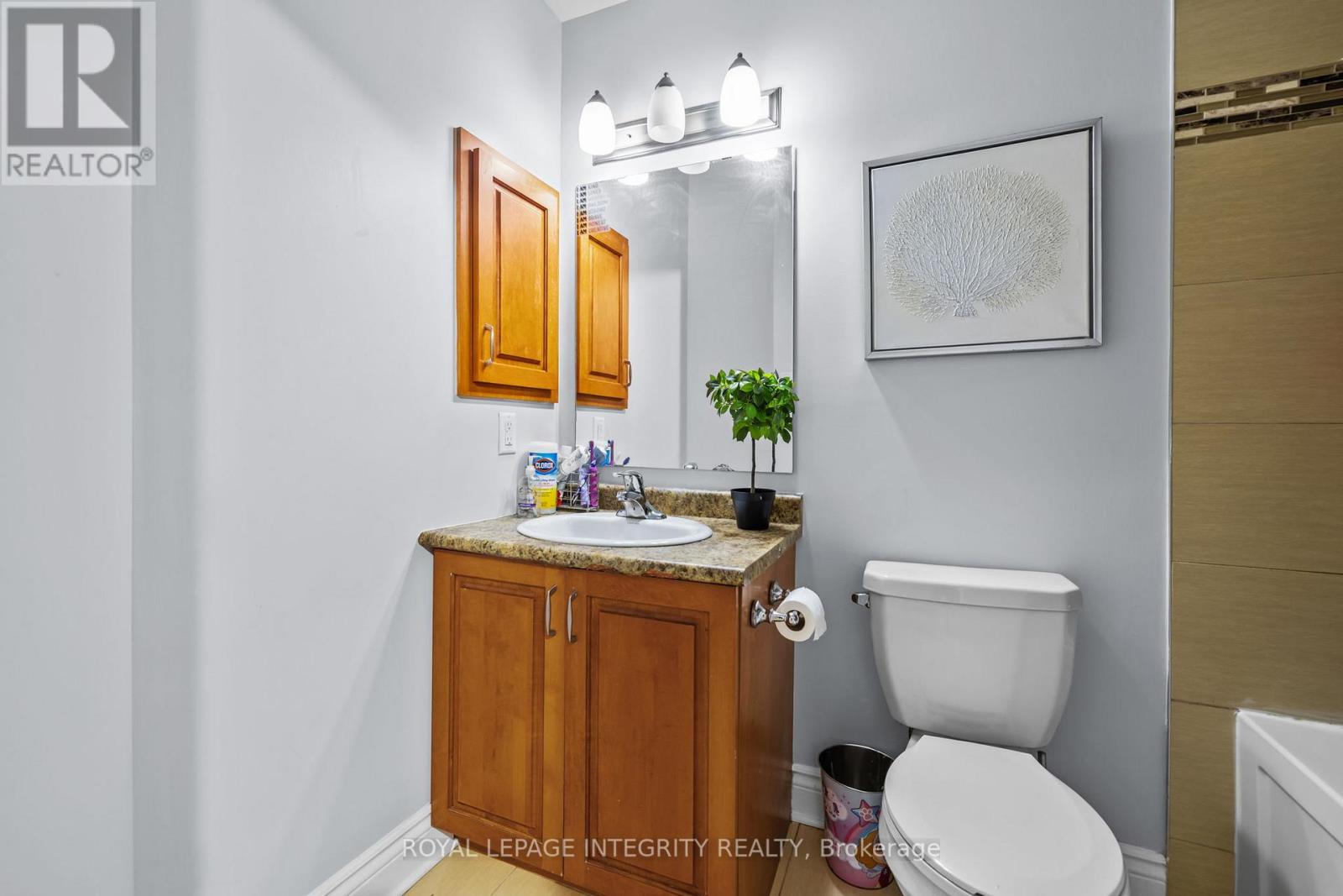 31 Desmond Trudeau Street, Arnprior, Ontario  K7S 3G9 - Photo 29 - X12471007