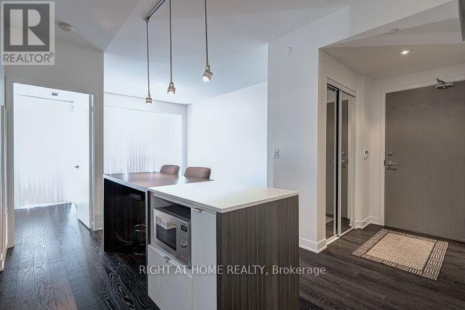 6306 - 88 Harbour Street, Toronto, Ontario  M5J 0C3 - Photo 11 - C12471009