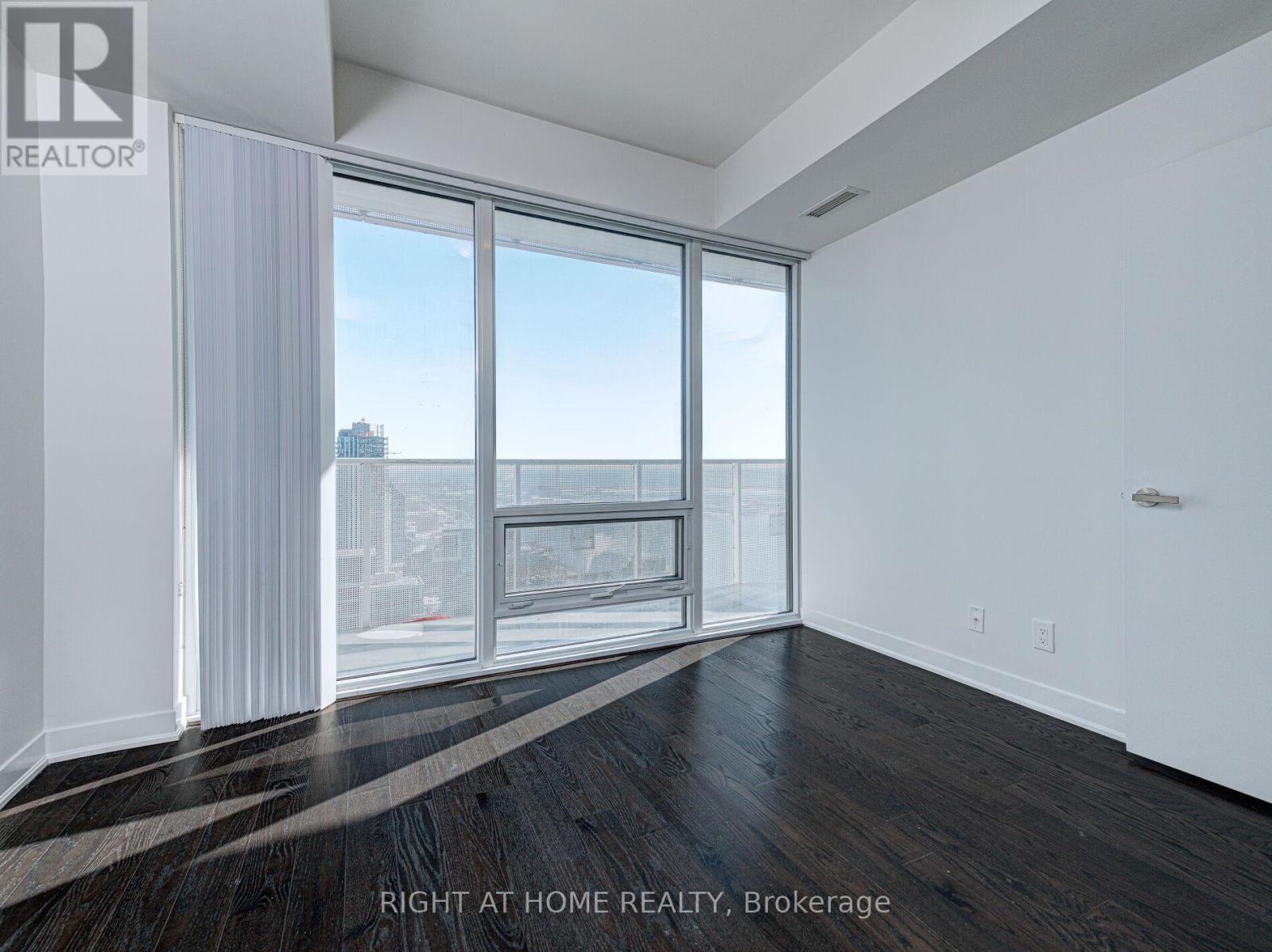 6306 - 88 Harbour Street, Toronto, Ontario  M5J 0C3 - Photo 23 - C12471009