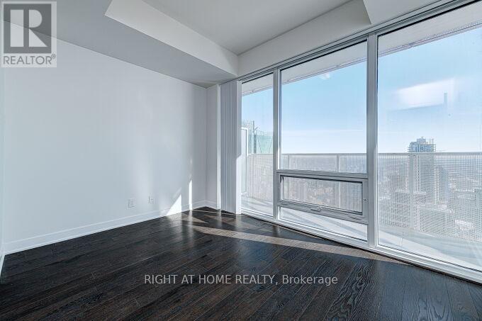 6306 - 88 Harbour Street, Toronto, Ontario  M5J 0C3 - Photo 30 - C12471009