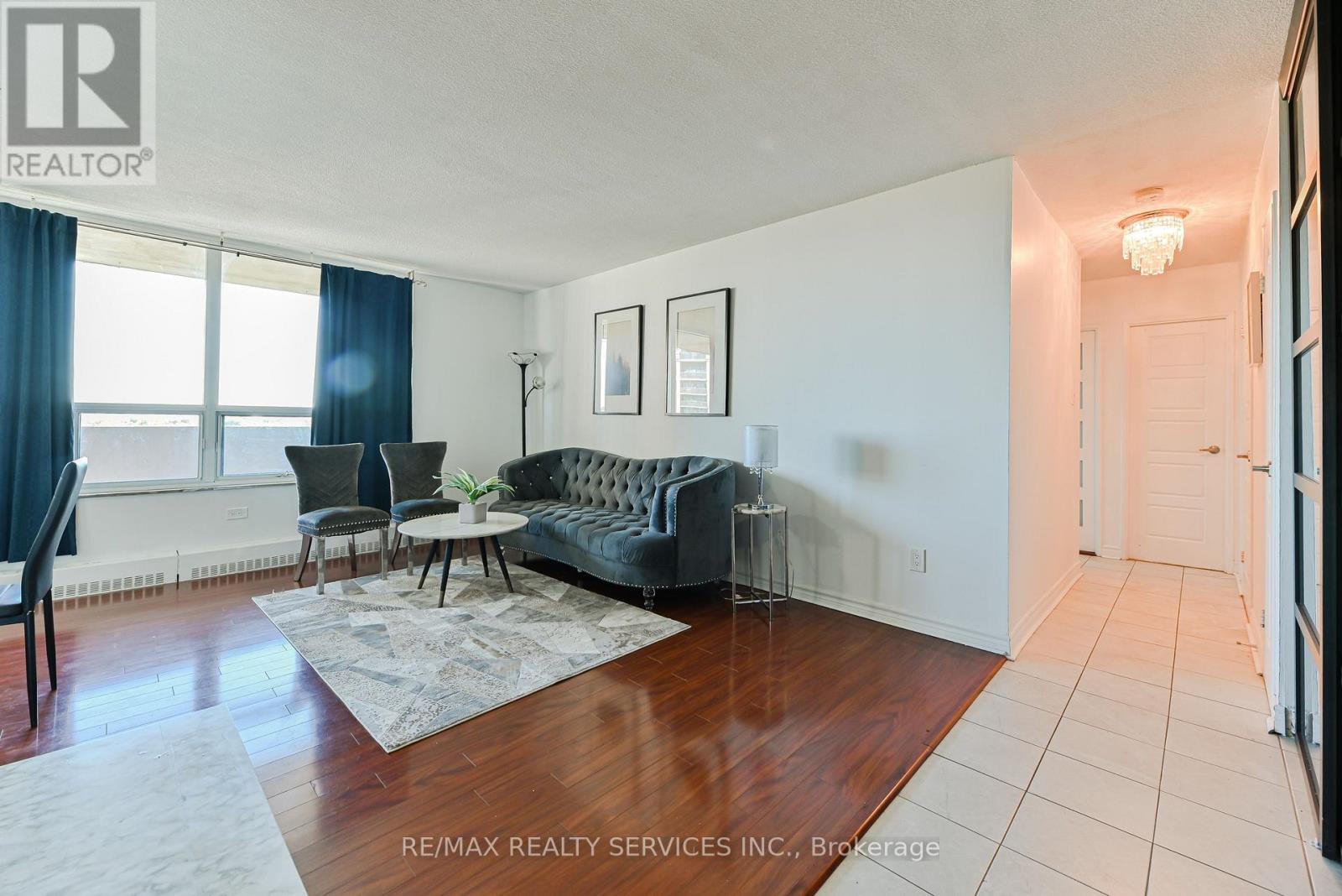 704 - 3390 Weston Road, Toronto, Ontario  M9M 2X3 - Photo 13 - W12471012