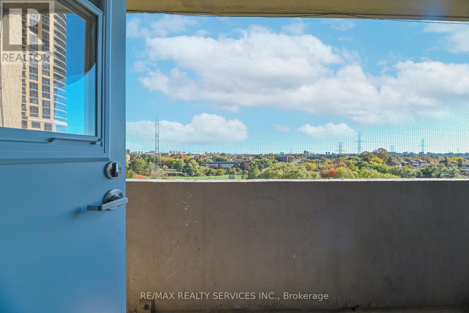 704 - 3390 Weston Road, Toronto, Ontario  M9M 2X3 - Photo 27 - W12471012