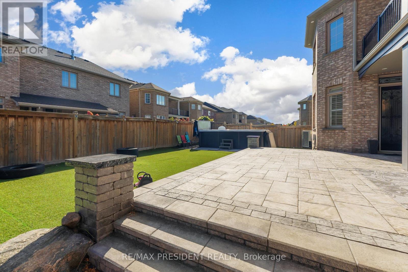 5 Sea Cliff Crescent, Brampton, Ontario  L6T 0G4 - Photo 49 - W12471014