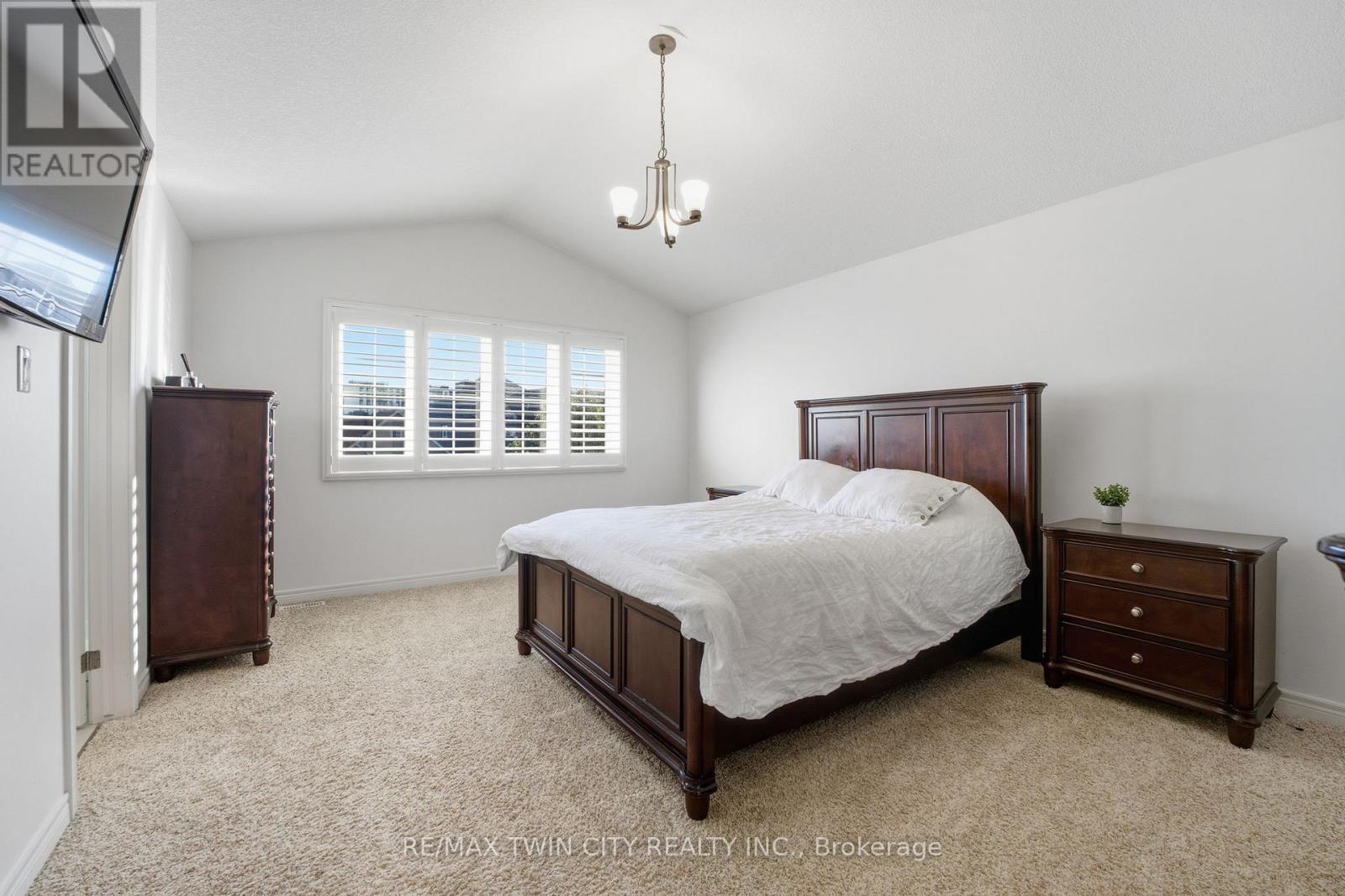 15 Yarington Drive, Brantford, Ontario  N3T 0G2 - Photo 16 - X12471005