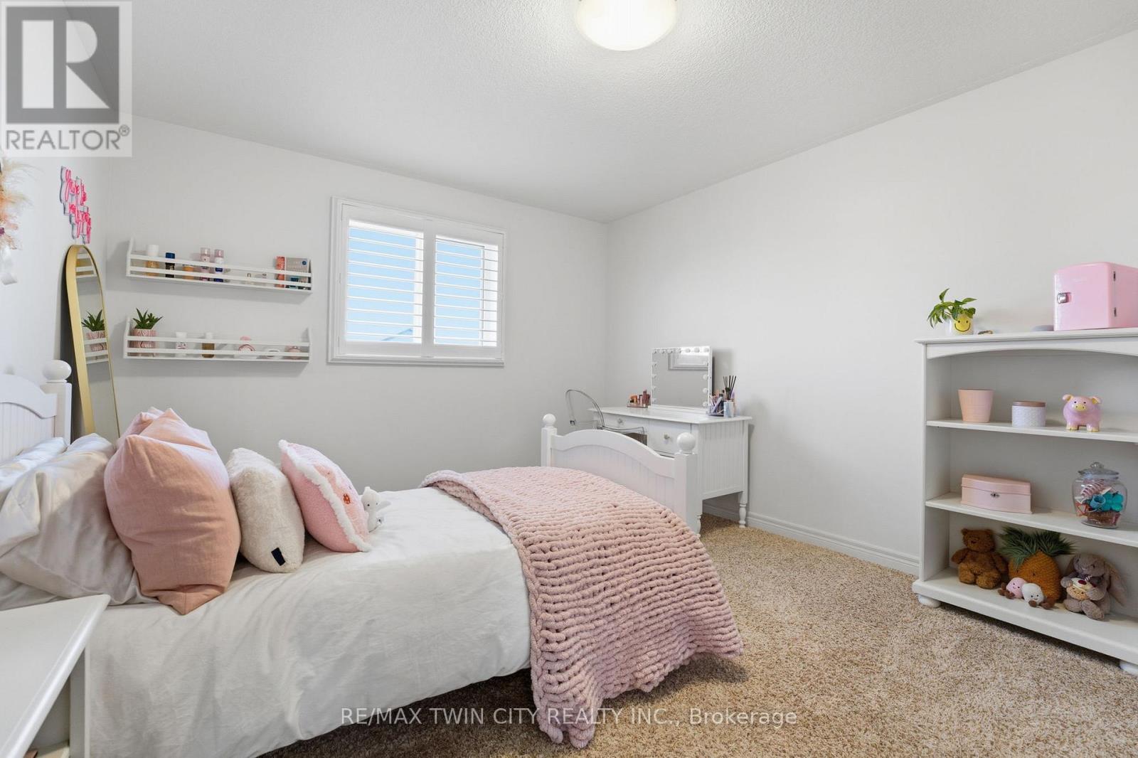 15 Yarington Drive, Brantford, Ontario  N3T 0G2 - Photo 20 - X12471005