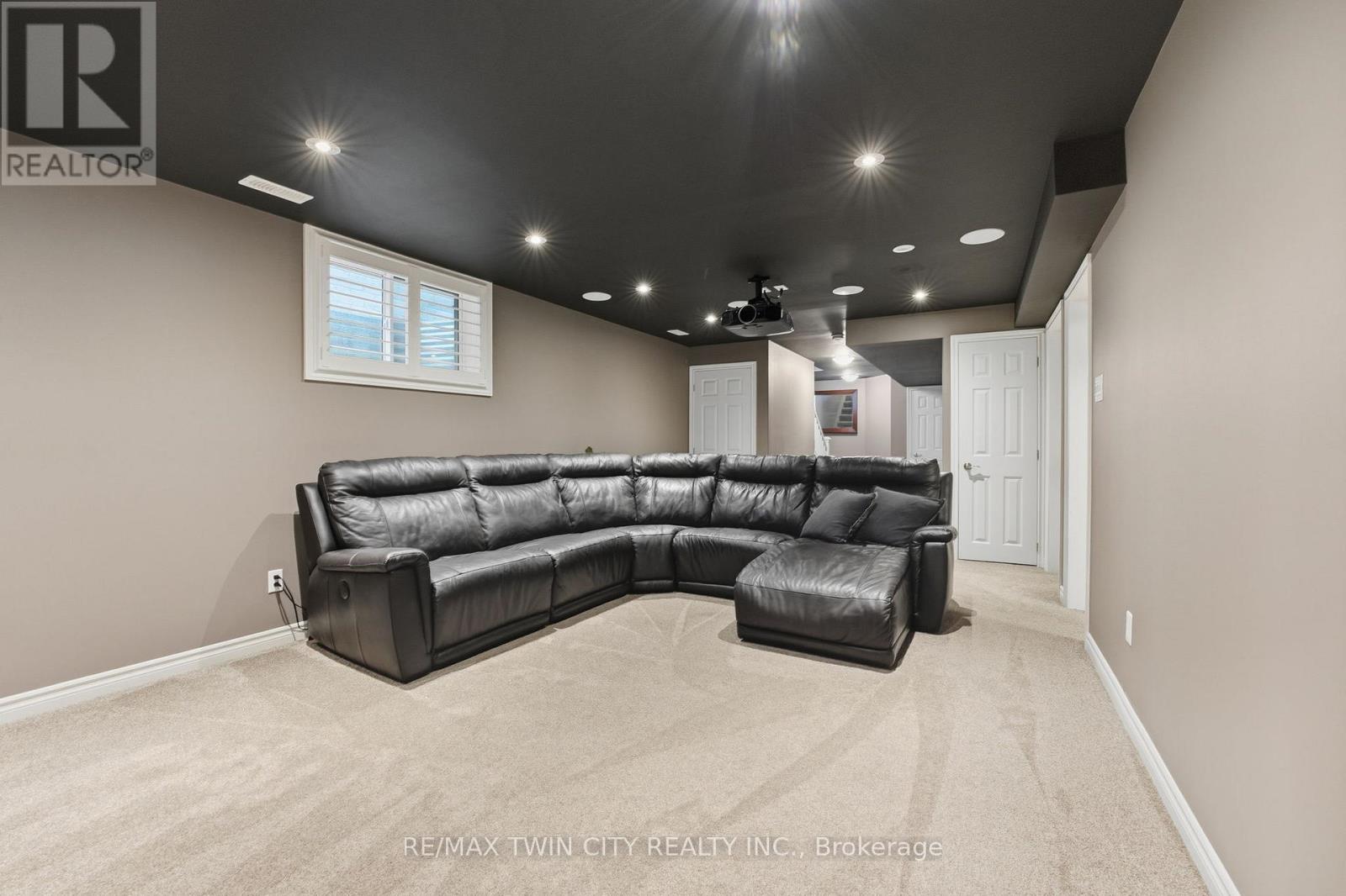 15 Yarington Drive, Brantford, Ontario  N3T 0G2 - Photo 23 - X12471005