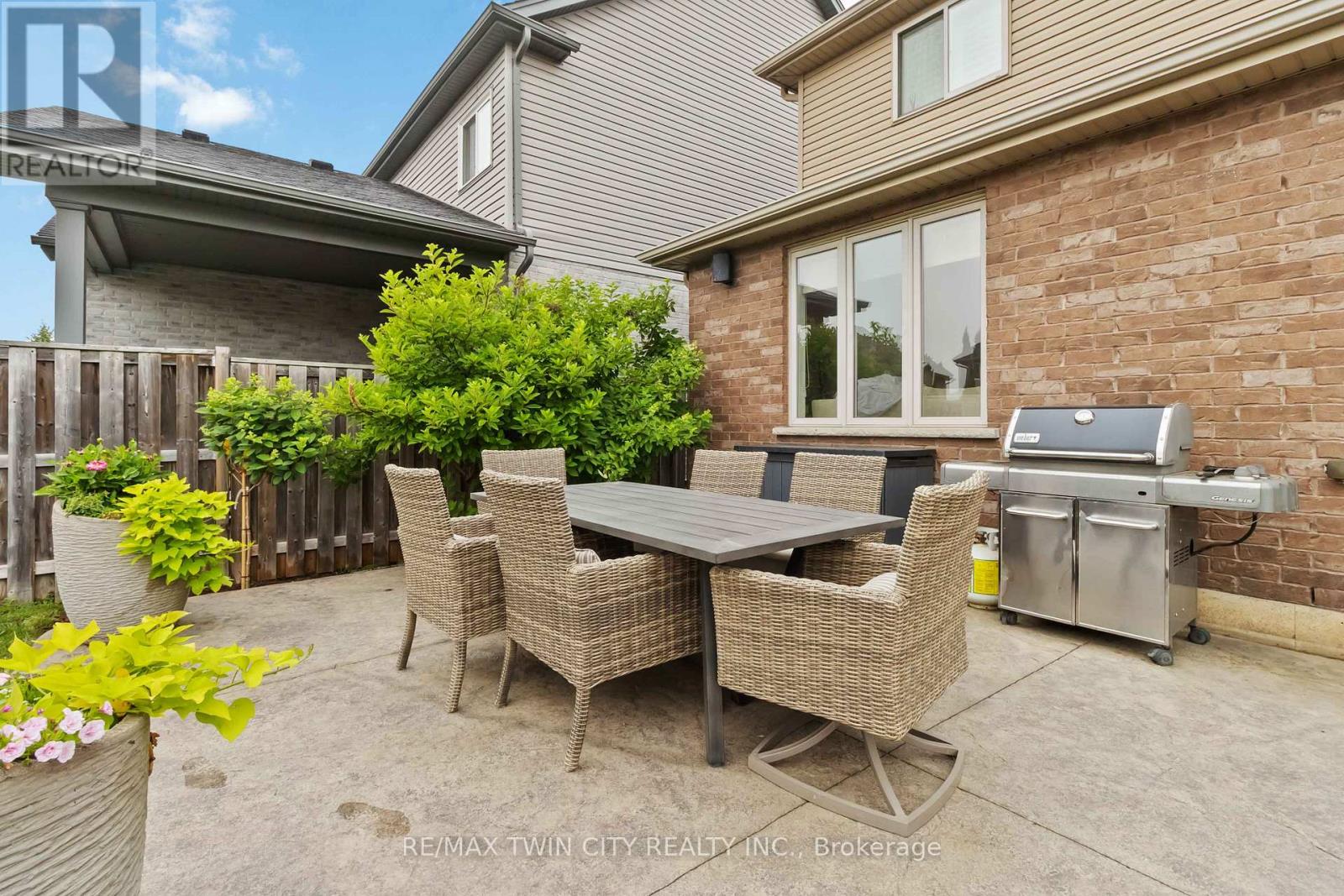 15 Yarington Drive, Brantford, Ontario  N3T 0G2 - Photo 30 - X12471005
