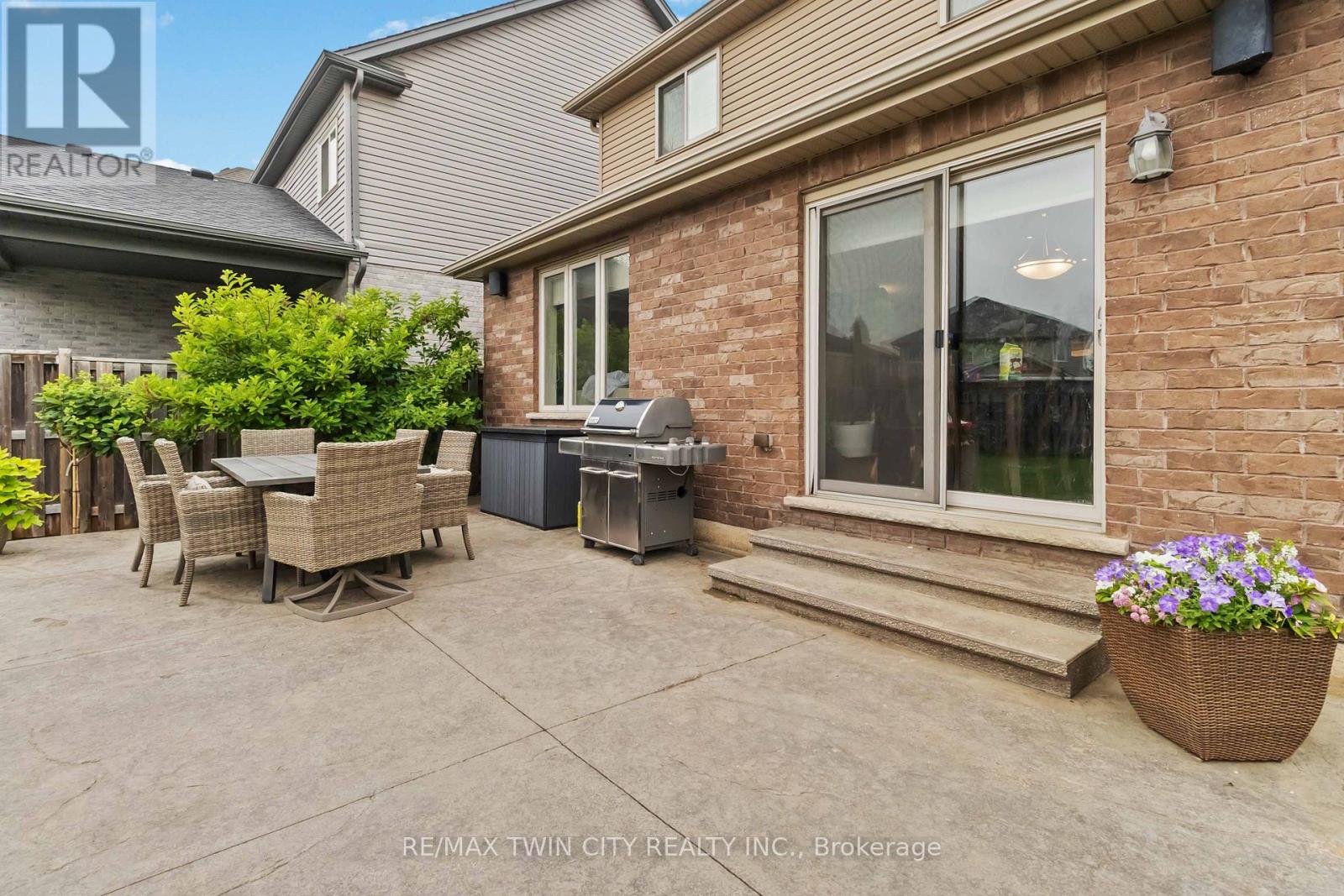 15 Yarington Drive, Brantford, Ontario  N3T 0G2 - Photo 33 - X12471005