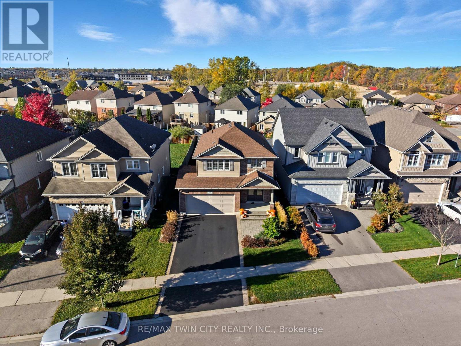 15 Yarington Drive, Brantford, Ontario  N3T 0G2 - Photo 35 - X12471005