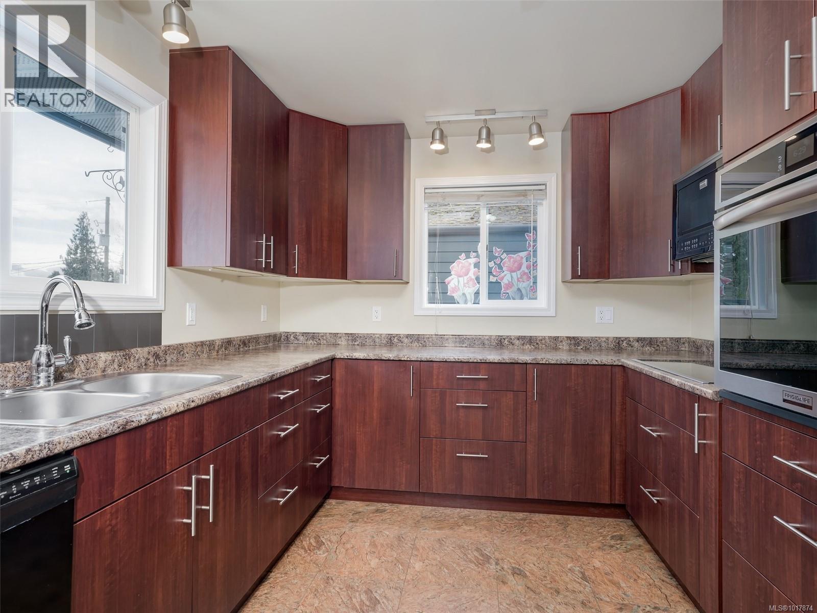 6989 Grant Rd W, Sooke, British Columbia  V9Z 0P1 - Photo 7 - 1017874