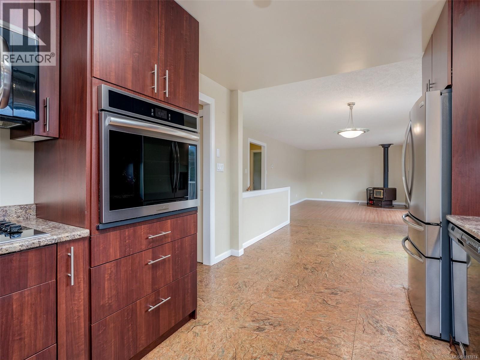 6989 Grant Rd W, Sooke, British Columbia  V9Z 0P1 - Photo 8 - 1017874