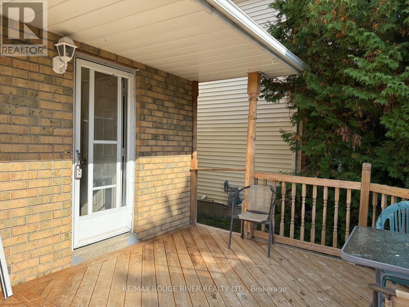 20 Stanley Drive, Port Hope, Ontario  L1A 3W6 - Photo 2 - X12470537