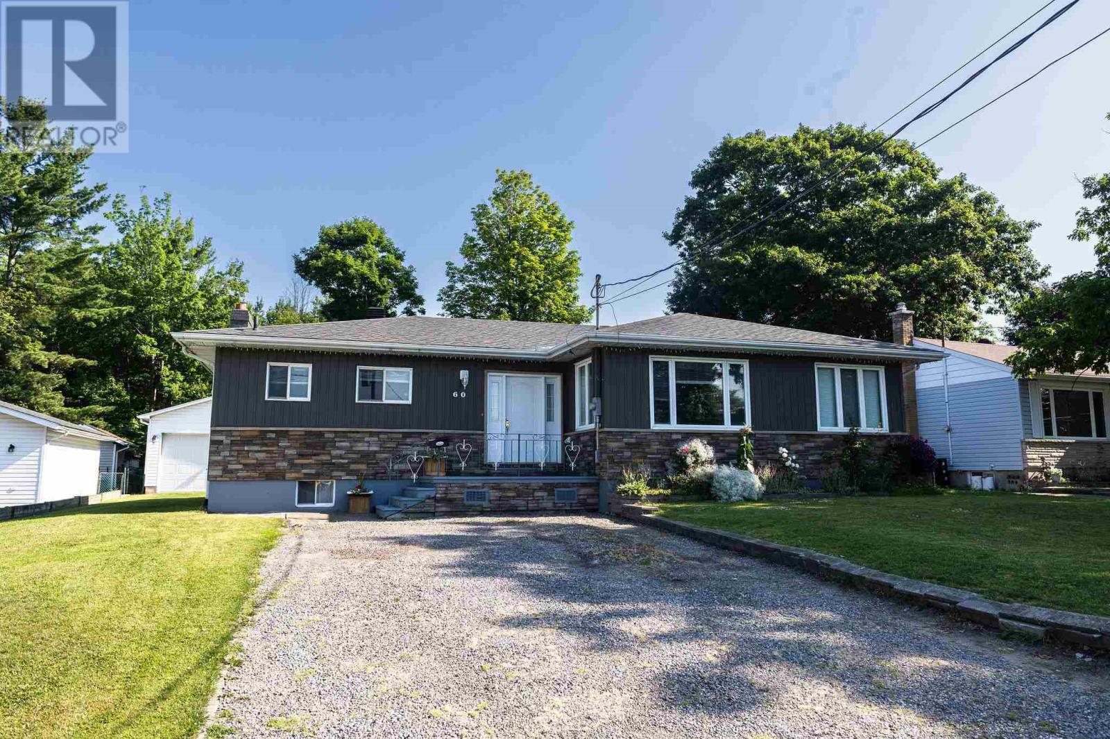 60 Tilley Rd, Sault Ste. Marie, Ontario  P6B 3Y6 - Photo 1 - SM252014