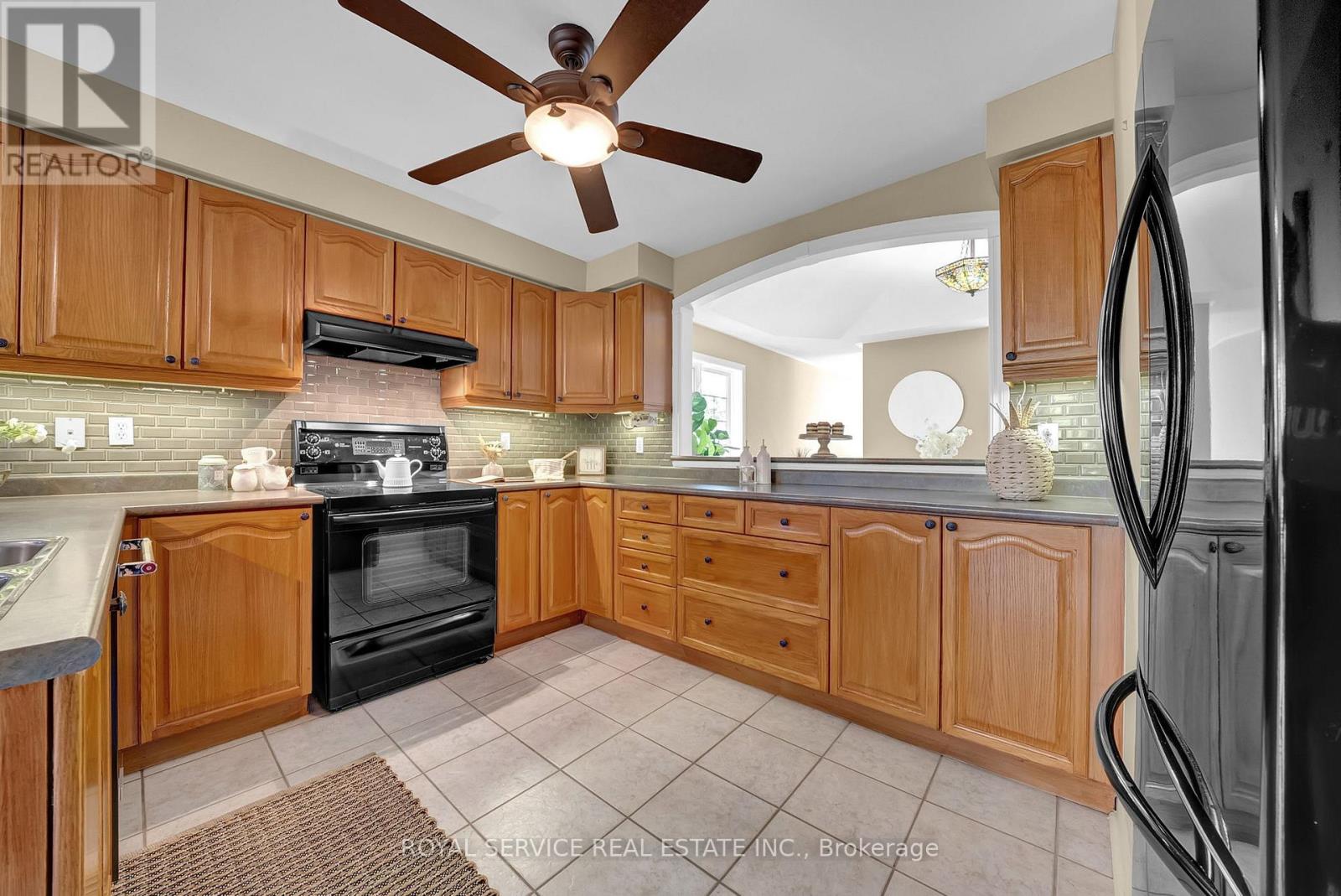 86 Carveth Crescent, Clarington, Ontario  L1B 1N4 - Photo 13 - E12471024