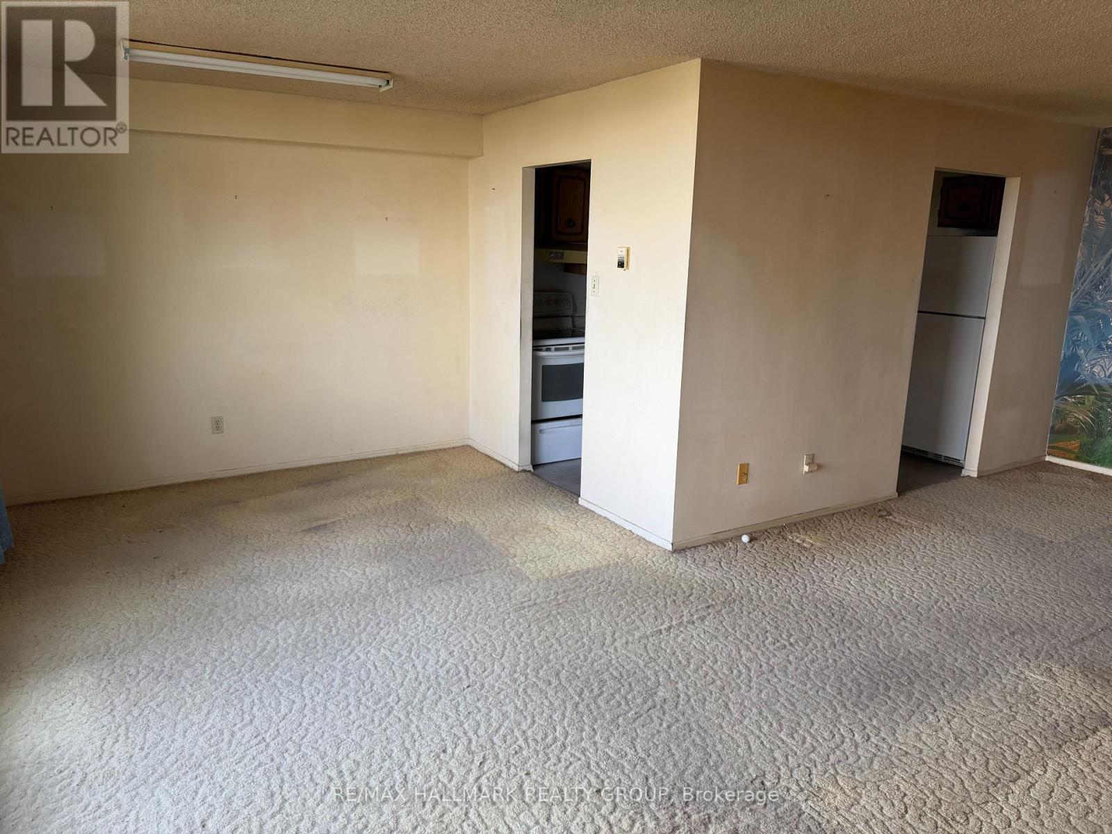 1007 - 665 Bathgate Drive, Ottawa, Ontario  K1K 3Y4 - Photo 6 - X12450653