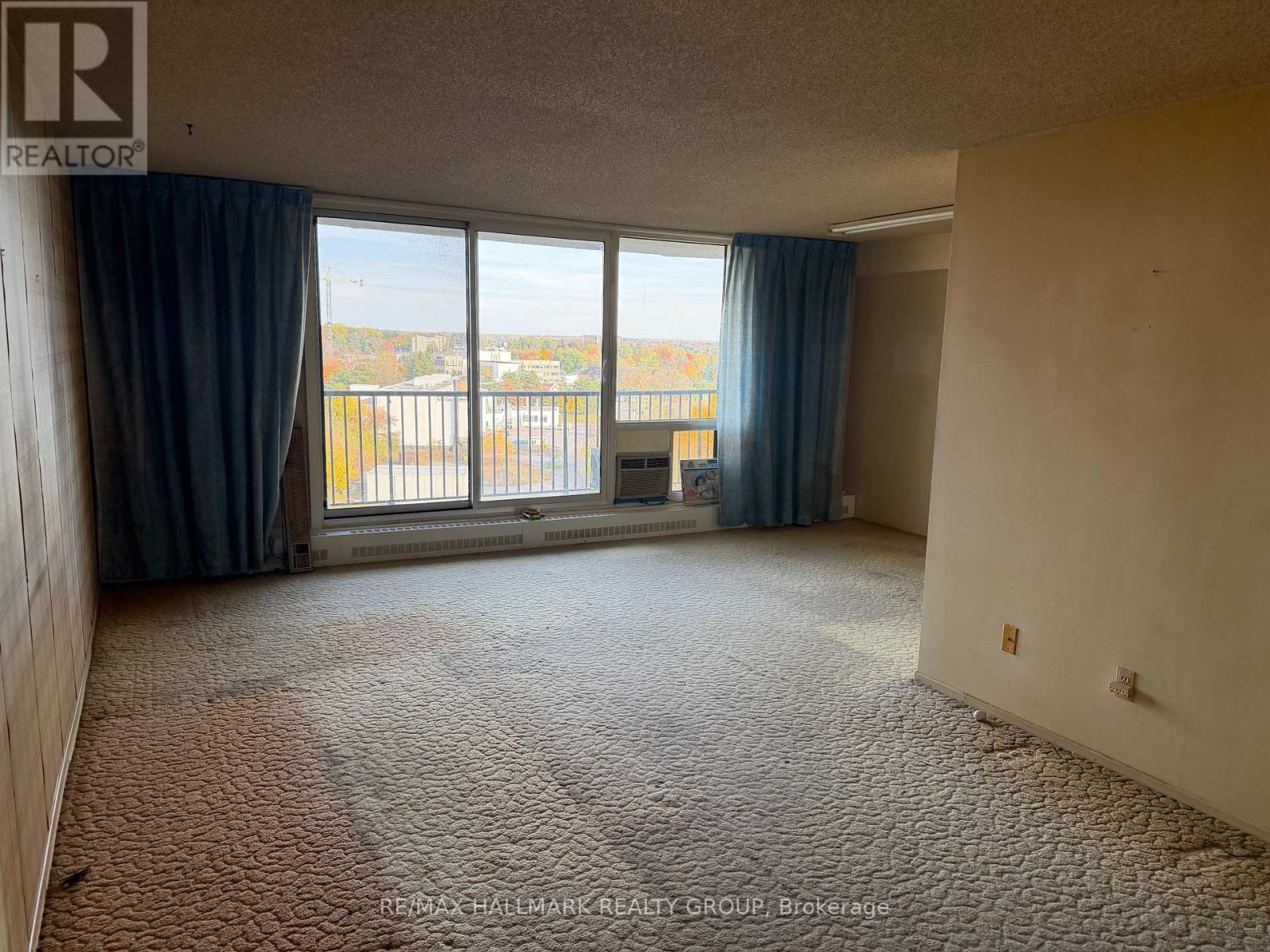 1007 - 665 Bathgate Drive, Ottawa, Ontario  K1K 3Y4 - Photo 3 - X12450653