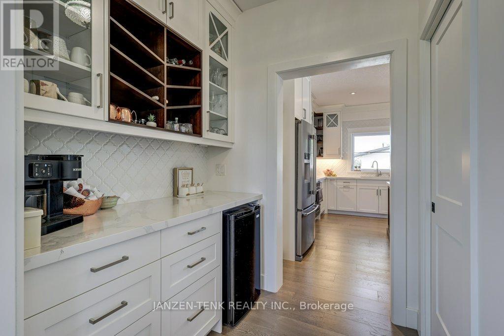 8476 Imperial Road S, Malahide, Ontario  N5H 2R2 - Photo 13 - X12471040