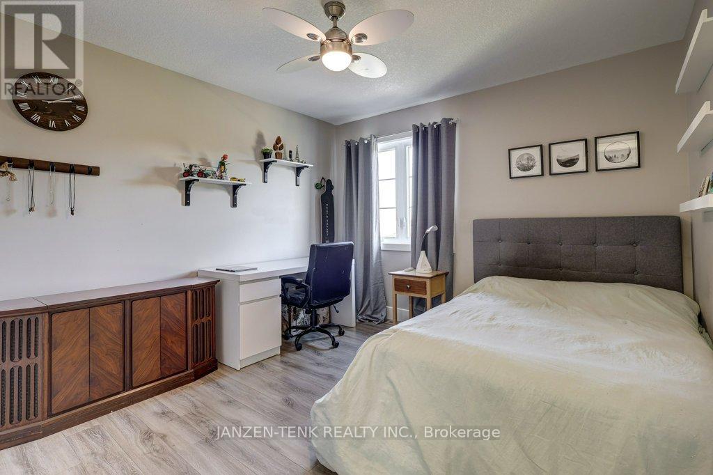 8476 Imperial Road S, Malahide, Ontario  N5H 2R2 - Photo 25 - X12471040