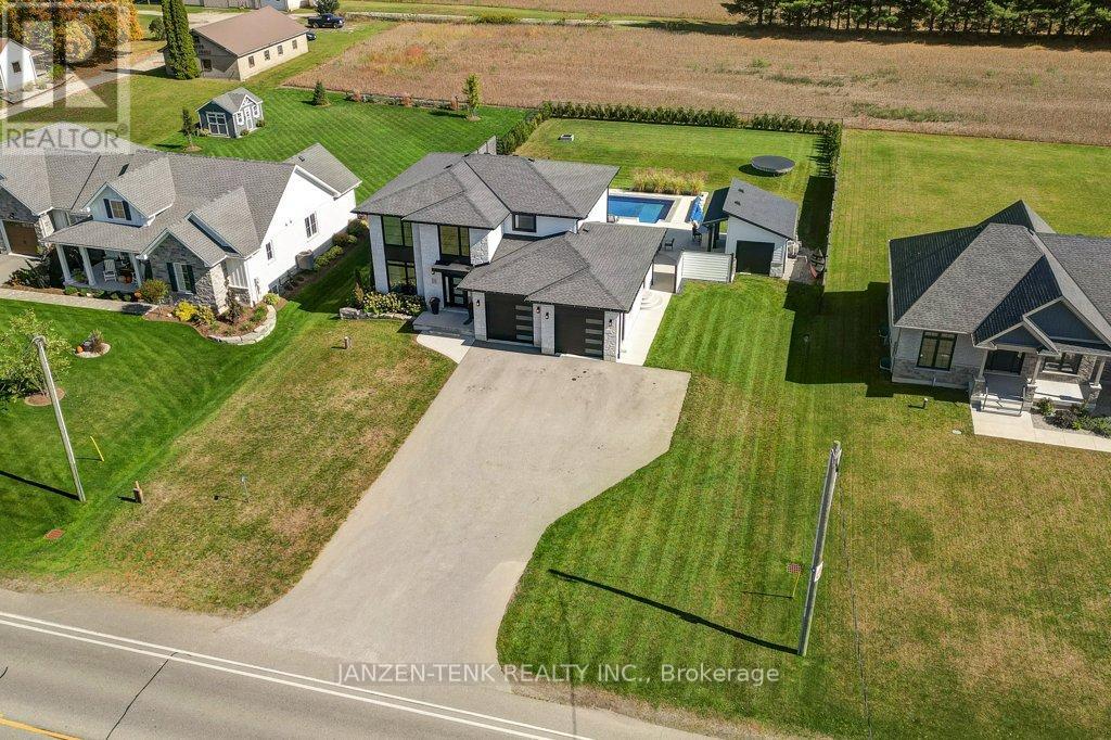 8476 Imperial Road S, Malahide, Ontario  N5H 2R2 - Photo 3 - X12471040