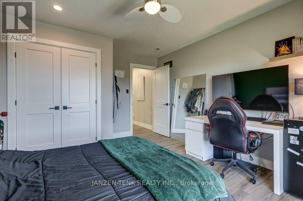 8476 Imperial Road S, Malahide, Ontario  N5H 2R2 - Photo 30 - X12471040